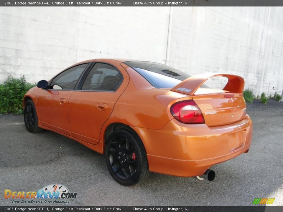 2005 Dodge Neon SRT-4 Orange Blast Pearlcoat / Dark Slate Gray Photo #10