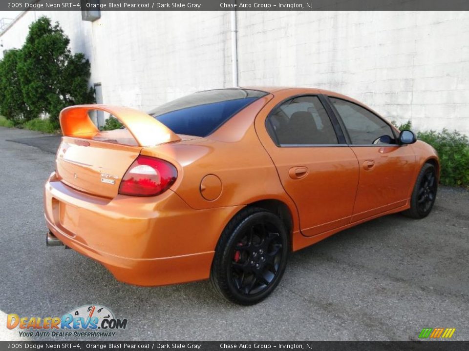 2005 Dodge Neon SRT-4 Orange Blast Pearlcoat / Dark Slate Gray Photo #11