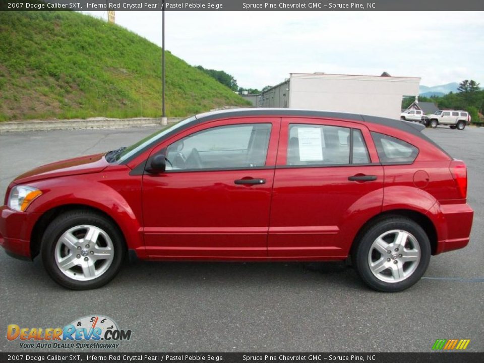 2007 Dodge Caliber SXT Inferno Red Crystal Pearl / Pastel Pebble Beige Photo #2