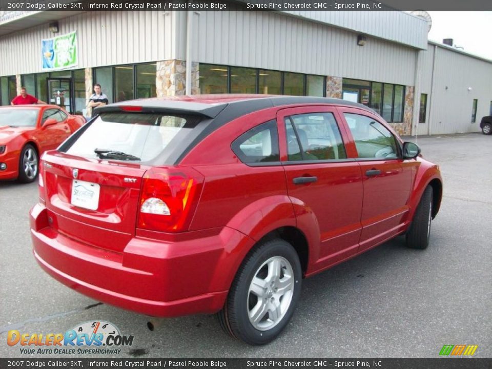 2007 Dodge Caliber SXT Inferno Red Crystal Pearl / Pastel Pebble Beige Photo #4