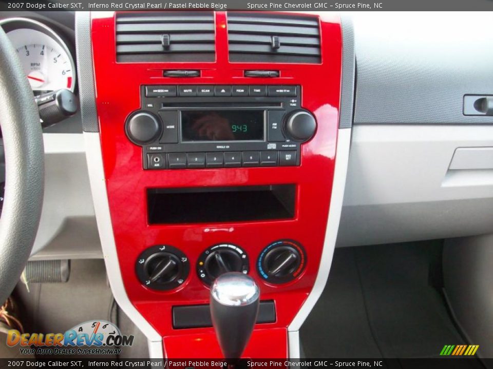 2007 Dodge Caliber SXT Inferno Red Crystal Pearl / Pastel Pebble Beige Photo #7