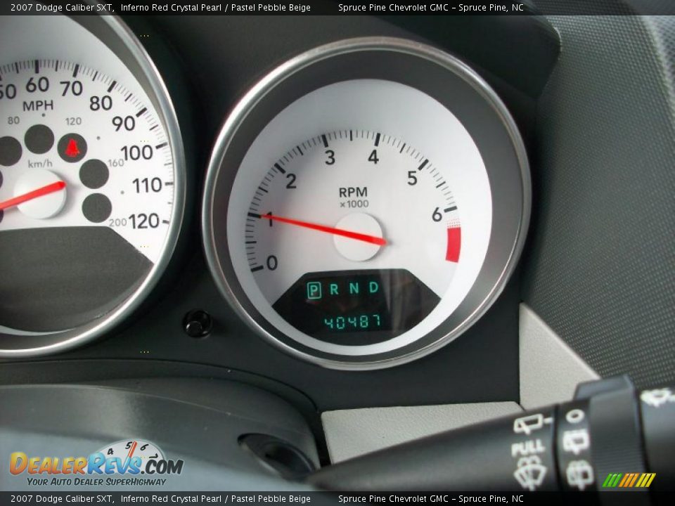 2007 Dodge Caliber SXT Inferno Red Crystal Pearl / Pastel Pebble Beige Photo #13