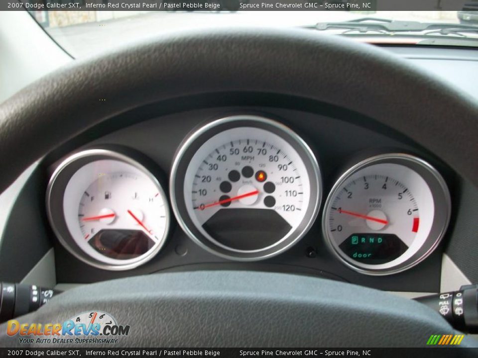 2007 Dodge Caliber SXT Inferno Red Crystal Pearl / Pastel Pebble Beige Photo #14