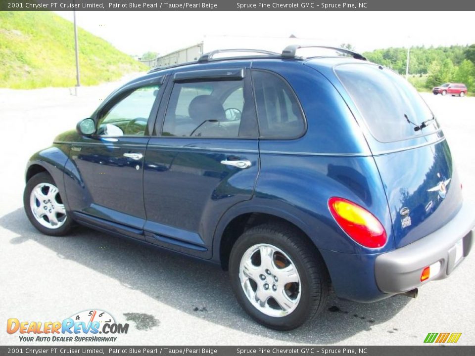 2001 Chrysler PT Cruiser Limited Patriot Blue Pearl / Taupe/Pearl Beige Photo #2