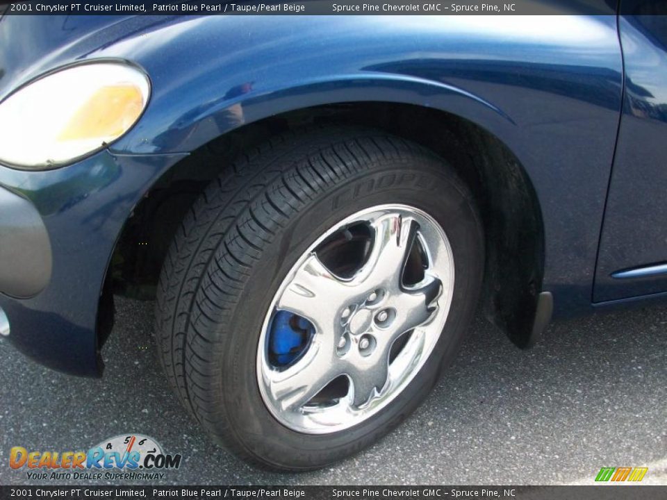 2001 Chrysler PT Cruiser Limited Patriot Blue Pearl / Taupe/Pearl Beige Photo #3