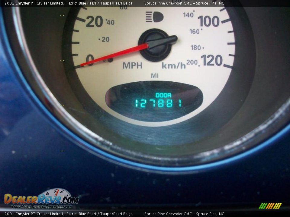 2001 Chrysler PT Cruiser Limited Patriot Blue Pearl / Taupe/Pearl Beige Photo #11