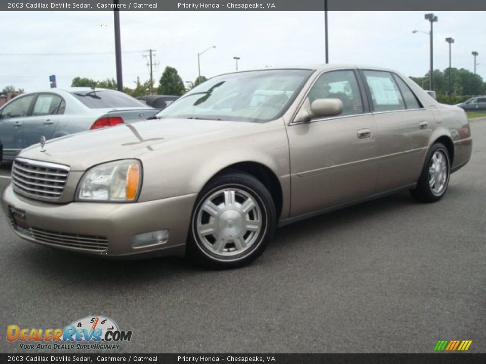 2003 Cadillac DeVille Sedan Cashmere / Oatmeal Photo #2