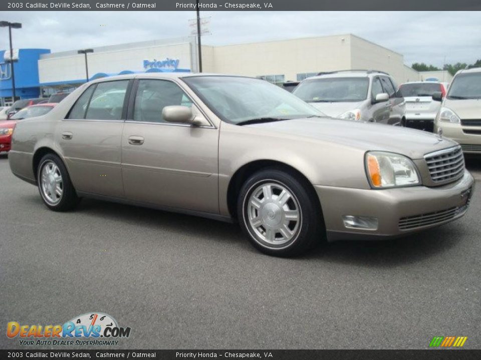 2003 Cadillac DeVille Sedan Cashmere / Oatmeal Photo #8