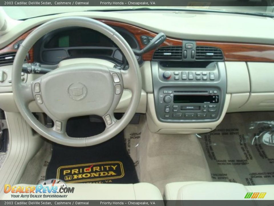 2003 Cadillac DeVille Sedan Cashmere / Oatmeal Photo #15