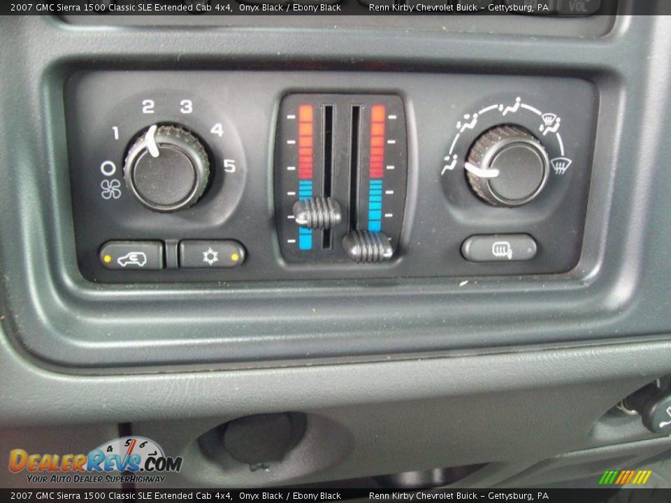 2007 GMC Sierra 1500 Classic SLE Extended Cab 4x4 Onyx Black / Ebony Black Photo #23