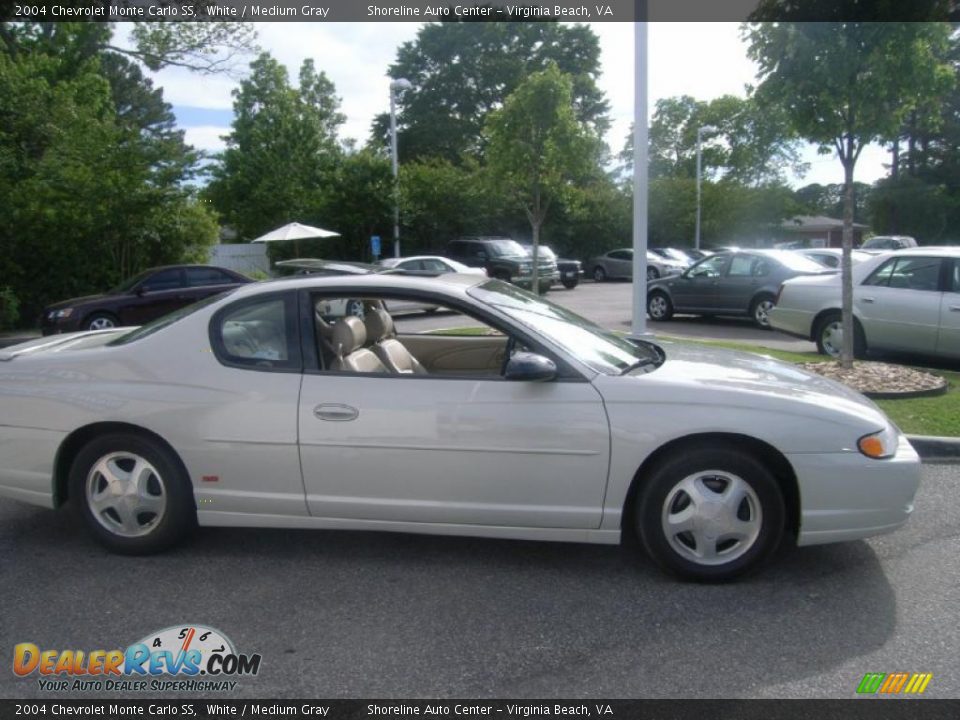 2004 Chevrolet Monte Carlo SS White / Medium Gray Photo #7