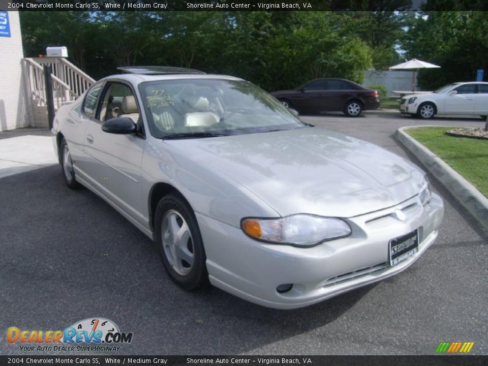 2004 Chevrolet Monte Carlo SS White / Medium Gray Photo #8