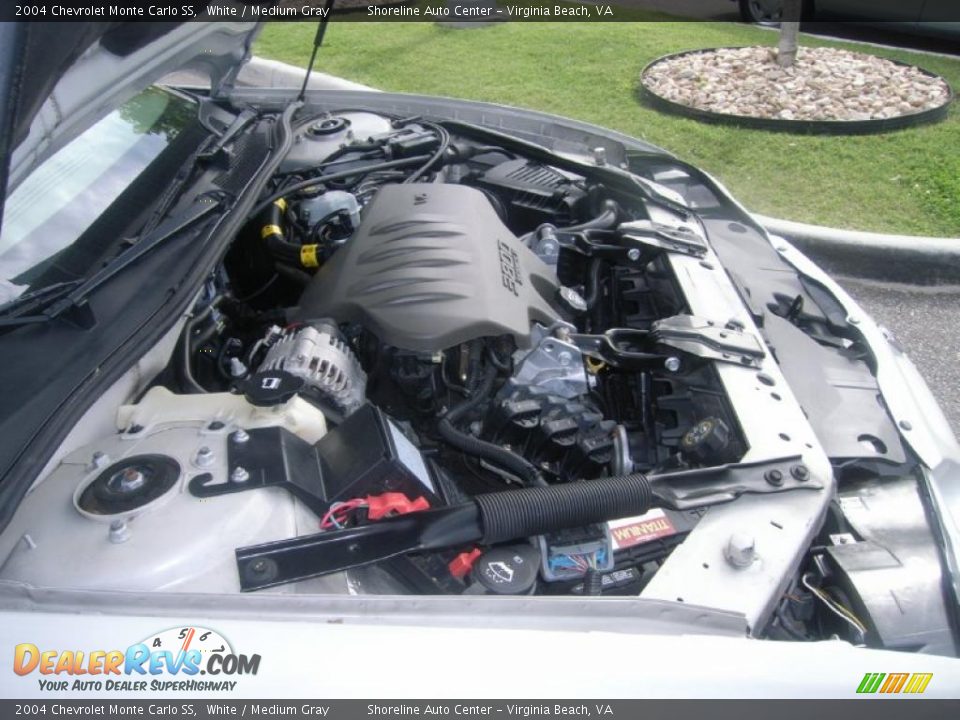 2004 Chevrolet Monte Carlo SS White / Medium Gray Photo #21
