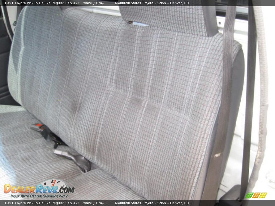 1991 Toyota Pickup Deluxe Regular Cab 4x4 White / Gray Photo #13