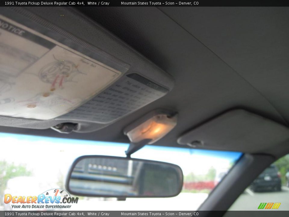 1991 Toyota Pickup Deluxe Regular Cab 4x4 White / Gray Photo #21