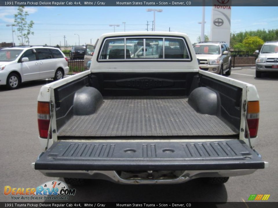 1991 Toyota Pickup Deluxe Regular Cab 4x4 White / Gray Photo #30