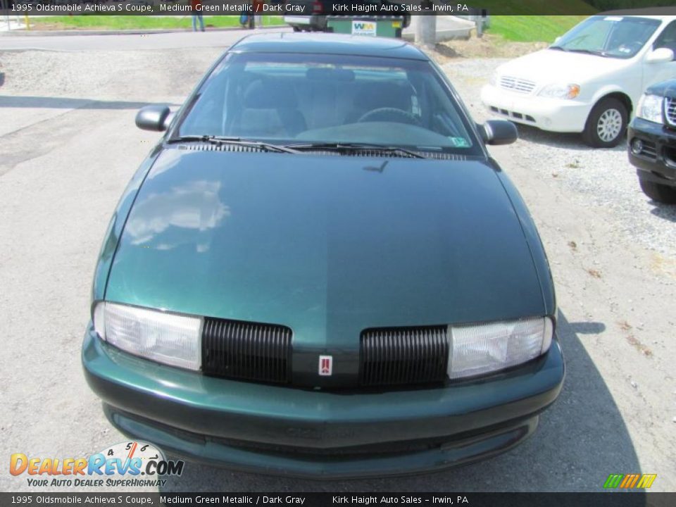 1995 Oldsmobile Achieva S Coupe Medium Green Metallic / Dark Gray Photo #13