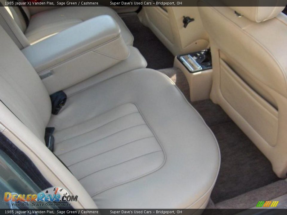 1985 Jaguar XJ Vanden Plas Sage Green / Cashmere Photo #25