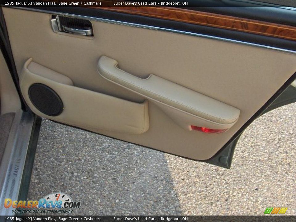 1985 Jaguar XJ Vanden Plas Sage Green / Cashmere Photo #27