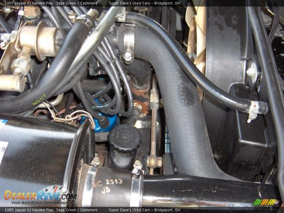 1985 Jaguar XJ Vanden Plas Sage Green / Cashmere Photo #32