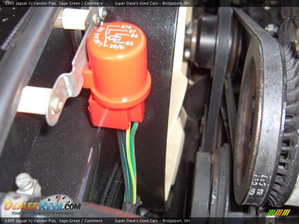 1985 Jaguar XJ Vanden Plas Sage Green / Cashmere Photo #35