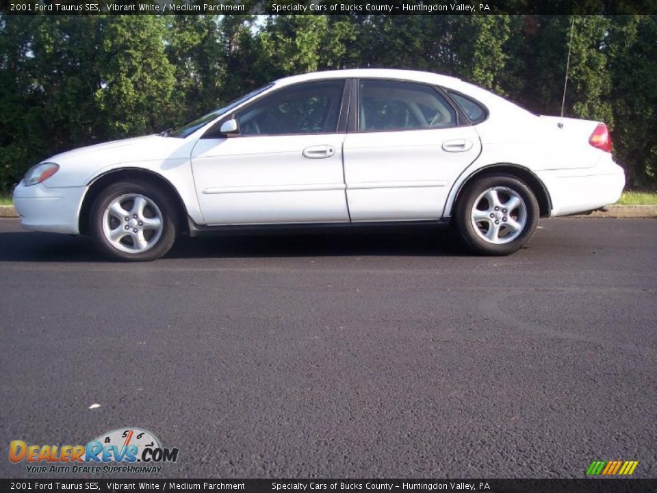 2001 Ford Taurus SES Vibrant White / Medium Parchment Photo #15