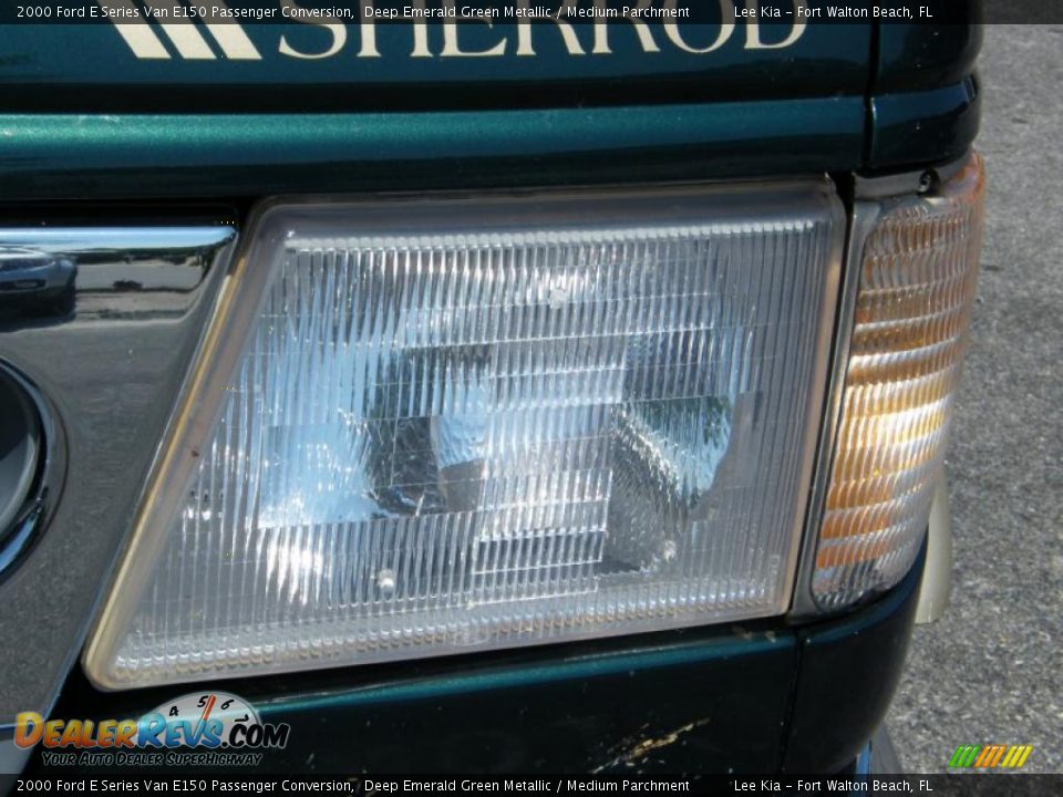 2000 Ford E Series Van E150 Passenger Conversion Deep Emerald Green Metallic / Medium Parchment Photo #9