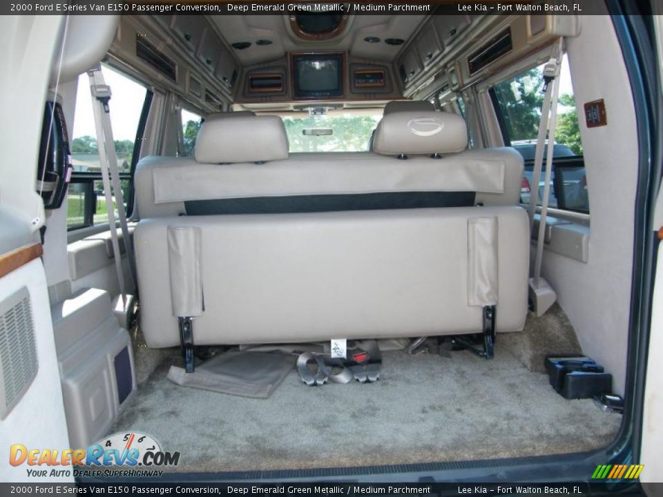 2000 Ford E Series Van E150 Passenger Conversion Deep Emerald Green Metallic / Medium Parchment Photo #27