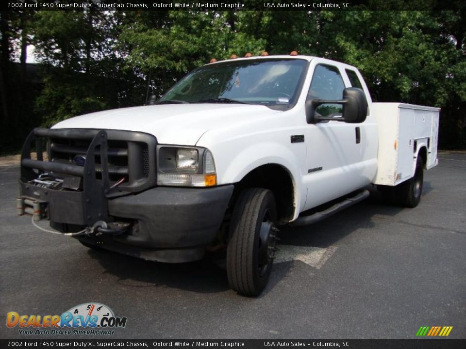 2002 Ford F450 Super Duty XL SuperCab Chassis Oxford White / Medium Graphite Photo #1