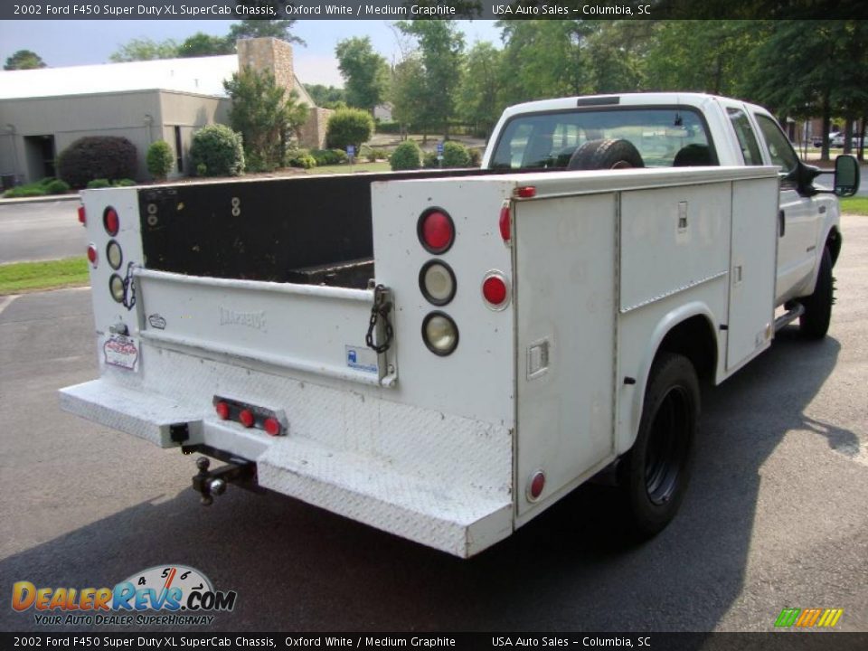 2002 Ford F450 Super Duty XL SuperCab Chassis Oxford White / Medium Graphite Photo #8