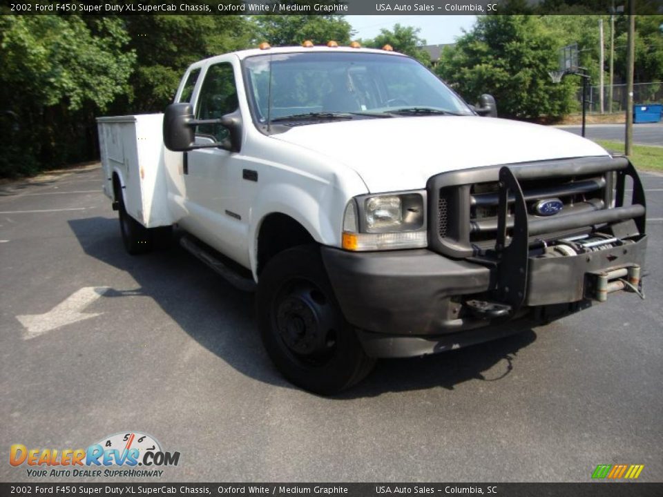 2002 Ford F450 Super Duty XL SuperCab Chassis Oxford White / Medium Graphite Photo #12