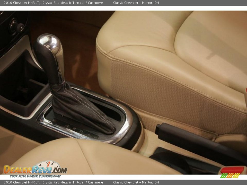 2010 Chevrolet HHR LT Crystal Red Metallic Tintcoat / Cashmere Photo #17