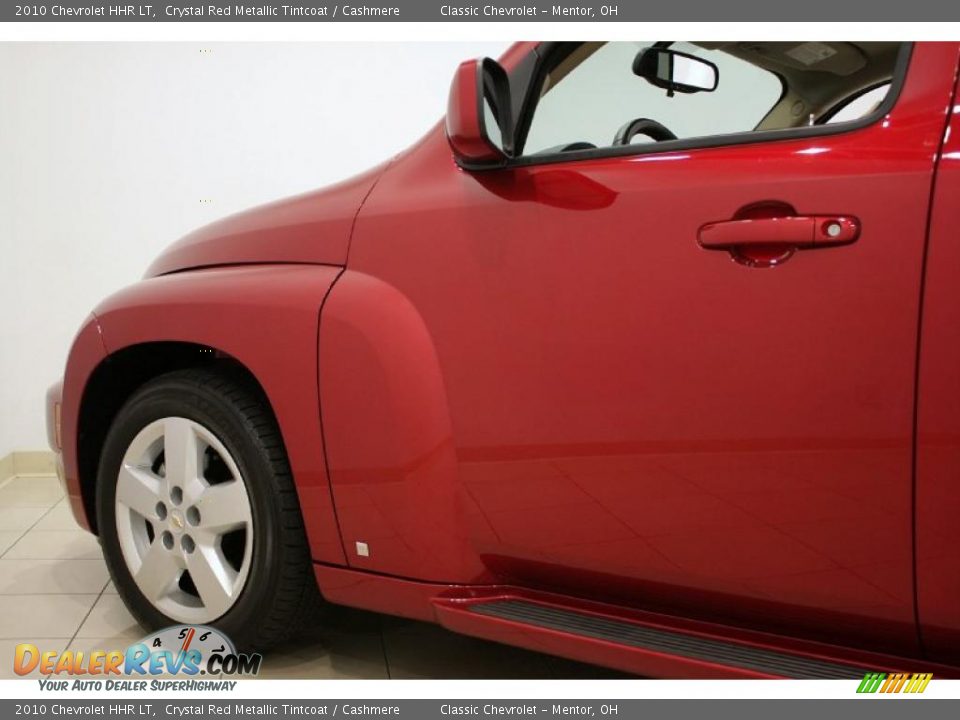 2010 Chevrolet HHR LT Crystal Red Metallic Tintcoat / Cashmere Photo #25