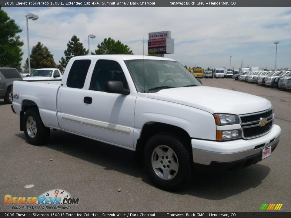 2006 Chevrolet Silverado 1500 LS Extended Cab 4x4 Summit White / Dark Charcoal Photo #1