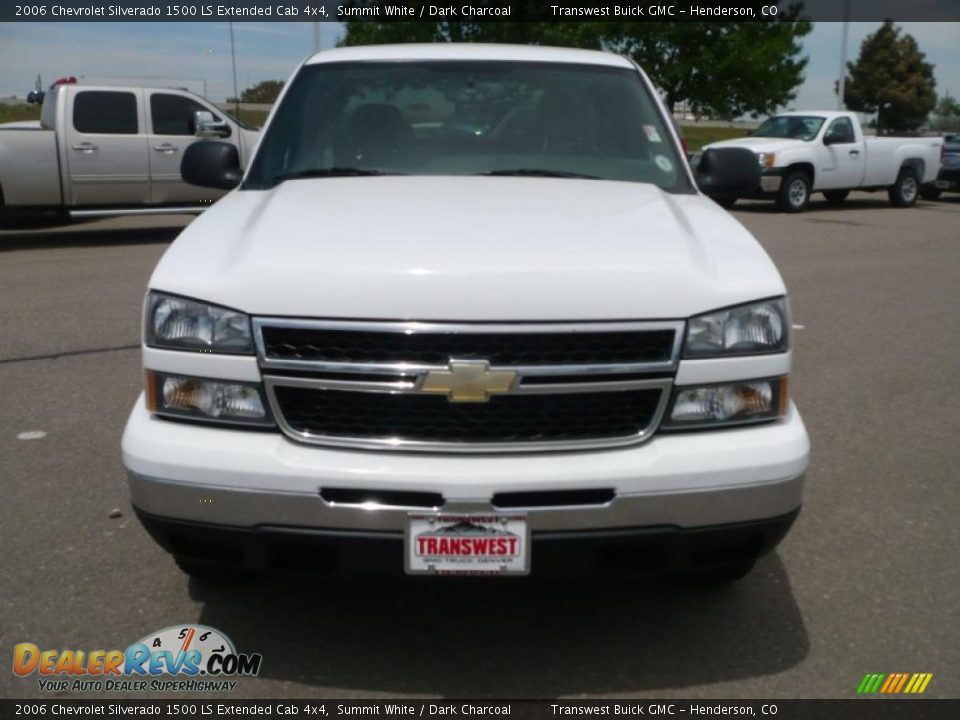 2006 Chevrolet Silverado 1500 LS Extended Cab 4x4 Summit White / Dark Charcoal Photo #2