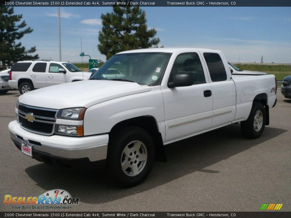 2006 Chevrolet Silverado 1500 LS Extended Cab 4x4 Summit White / Dark Charcoal Photo #3