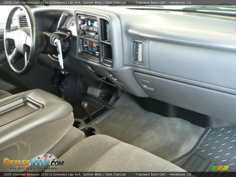 2006 Chevrolet Silverado 1500 LS Extended Cab 4x4 Summit White / Dark Charcoal Photo #11