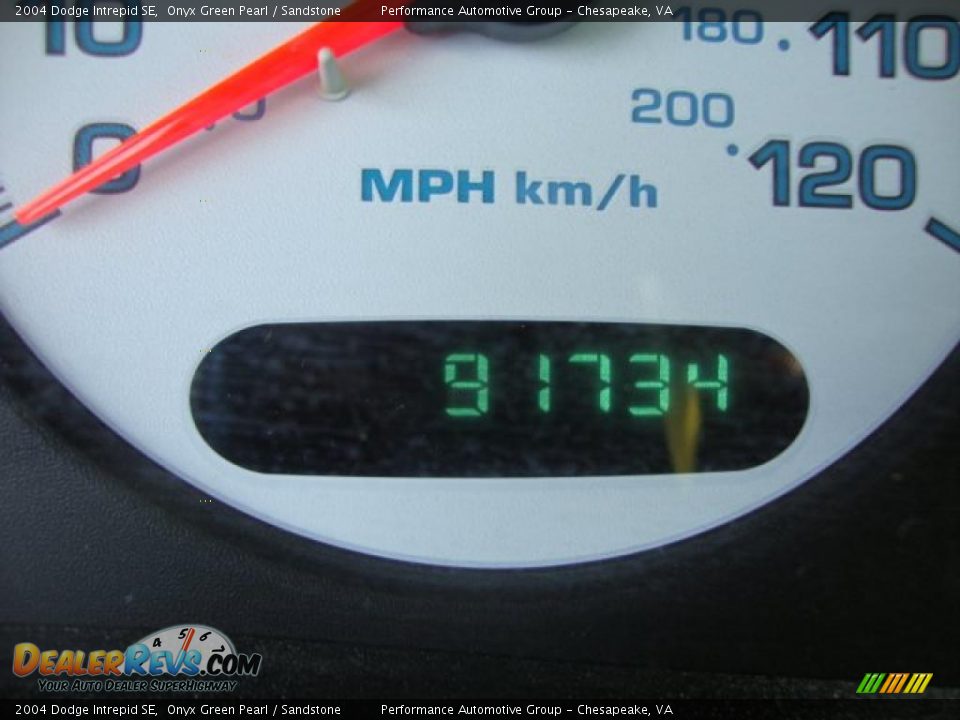 2004 Dodge Intrepid SE Onyx Green Pearl / Sandstone Photo #18