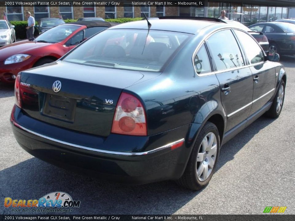 2001 Volkswagen Passat GLX Sedan Pine Green Metallic / Gray Photo #4