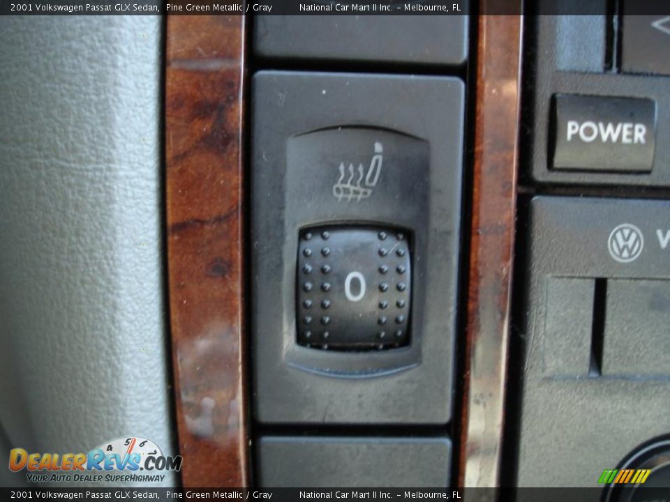 2001 Volkswagen Passat GLX Sedan Pine Green Metallic / Gray Photo #20