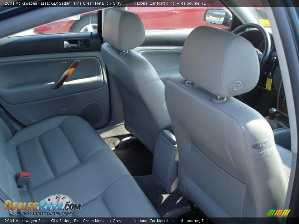 2001 Volkswagen Passat GLX Sedan Pine Green Metallic / Gray Photo #36
