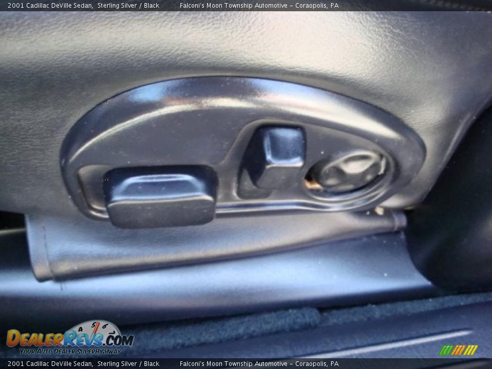 2001 Cadillac DeVille Sedan Sterling Silver / Black Photo #14