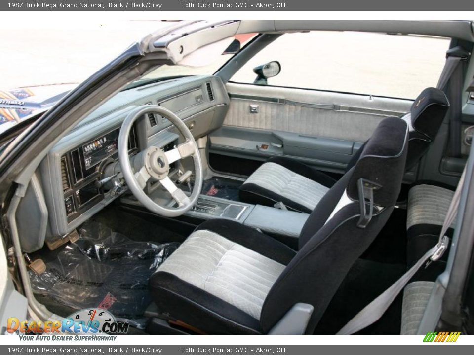 1987 Buick Regal Grand National Black / Black/Gray Photo #8