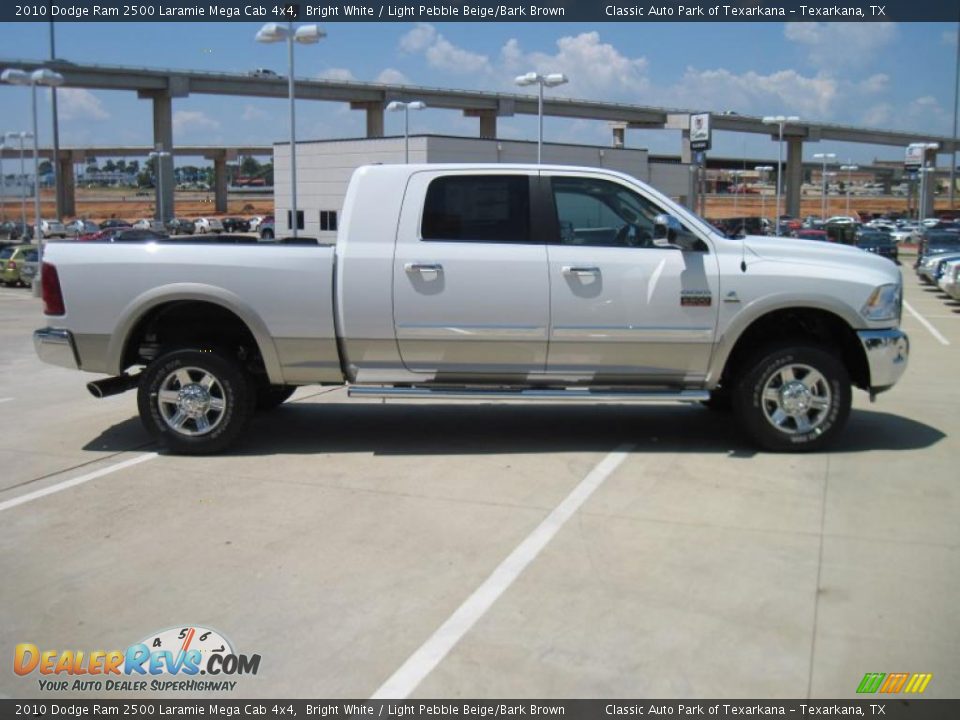 2010 Dodge Ram 2500 Laramie Mega Cab 4x4 Bright White / Light Pebble Beige/Bark Brown Photo #4