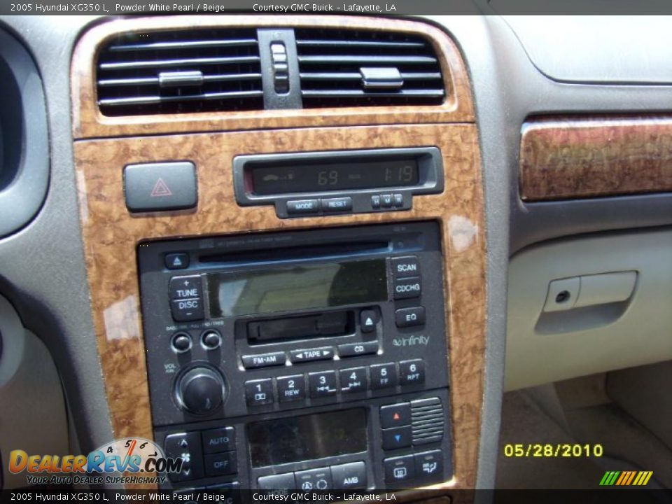 2005 Hyundai XG350 L Powder White Pearl / Beige Photo #17