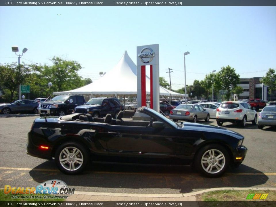 2010 Ford Mustang V6 Convertible Black / Charcoal Black Photo #12