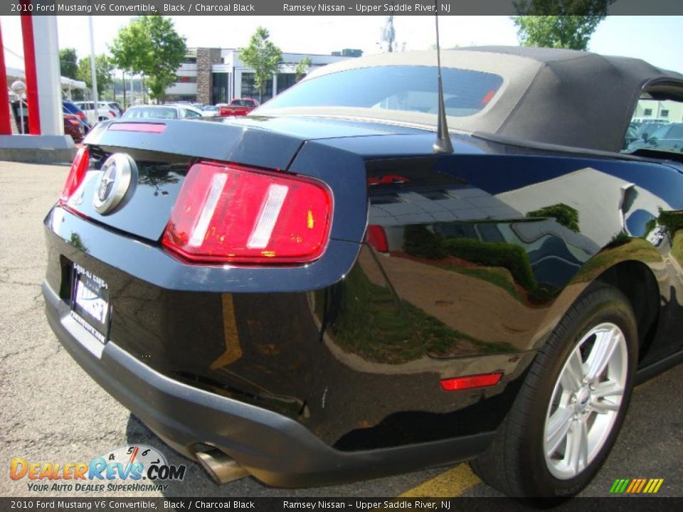 2010 Ford Mustang V6 Convertible Black / Charcoal Black Photo #34