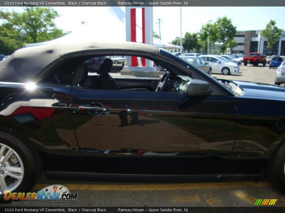 2010 Ford Mustang V6 Convertible Black / Charcoal Black Photo #35