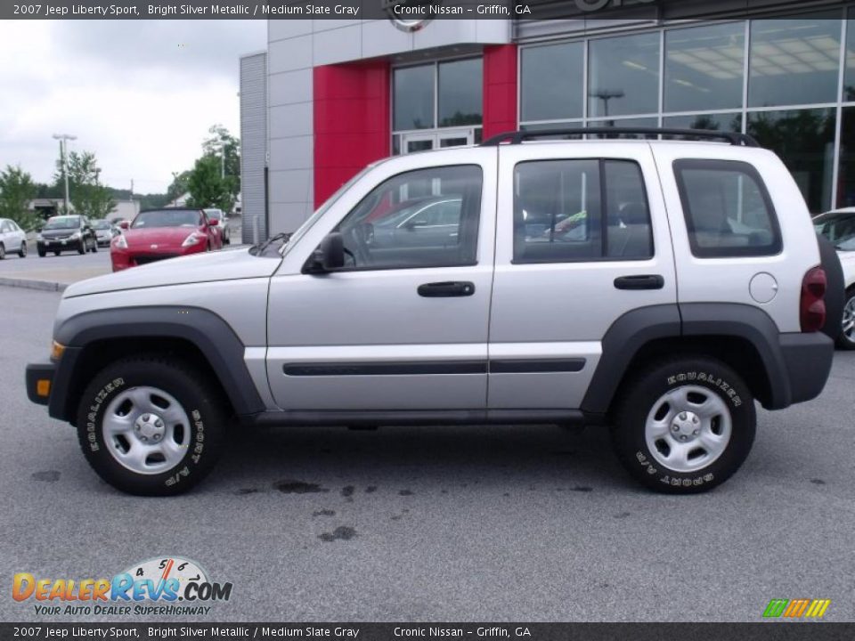 2007 Jeep Liberty Sport Bright Silver Metallic / Medium Slate Gray Photo #2