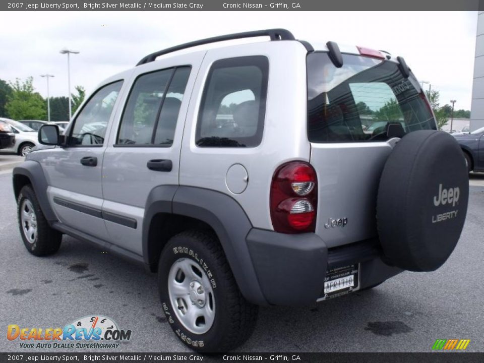 2007 Jeep Liberty Sport Bright Silver Metallic / Medium Slate Gray Photo #3
